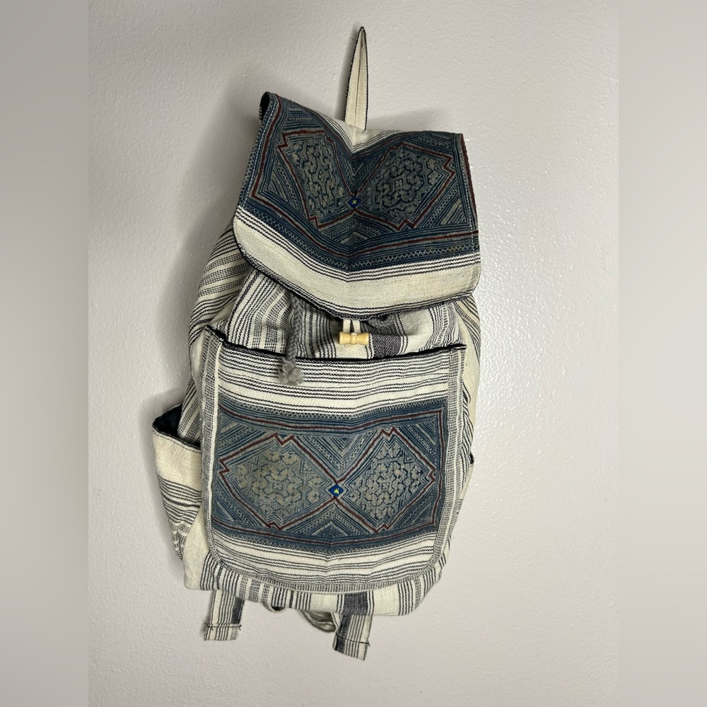 cloth Striped Backpack with Geometric Pattern